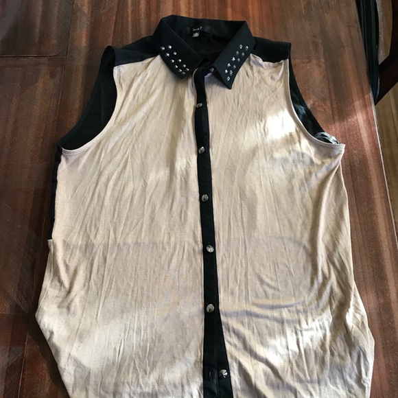 Studded blouse - Picture 2 of 7